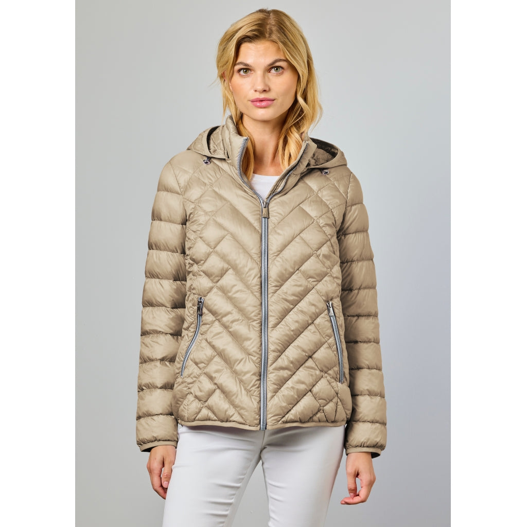 Junge Naja Kv. 62 12-Sand