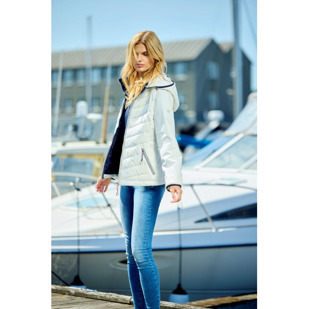 Junge Navi Kv. 86 10-Ecru