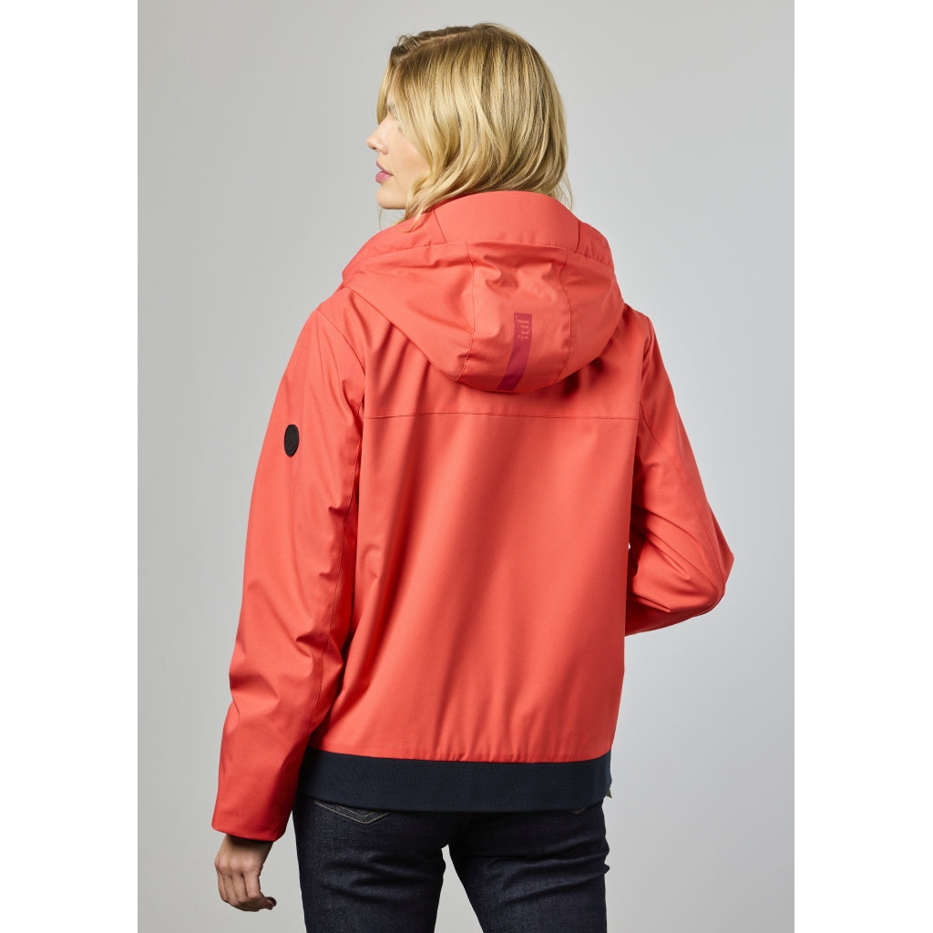 Junge Nikki Kv. 86 39-Cayenne