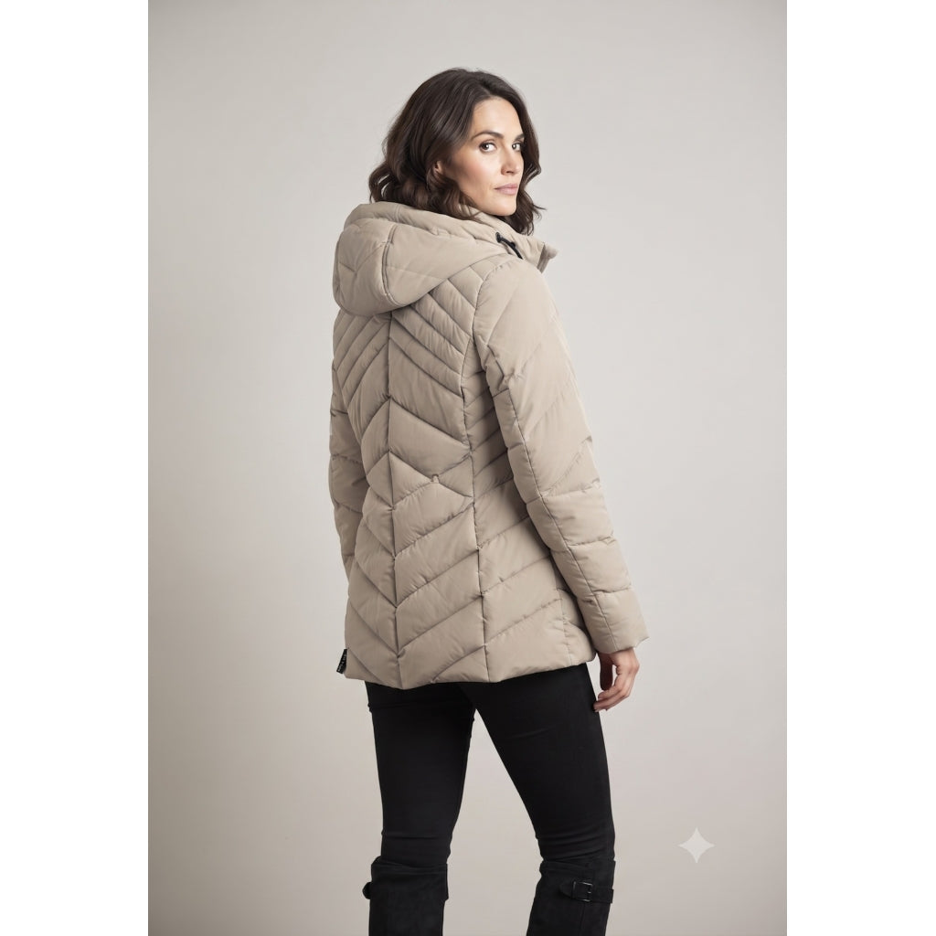 Junge Oda Kv. 67 13-Beige