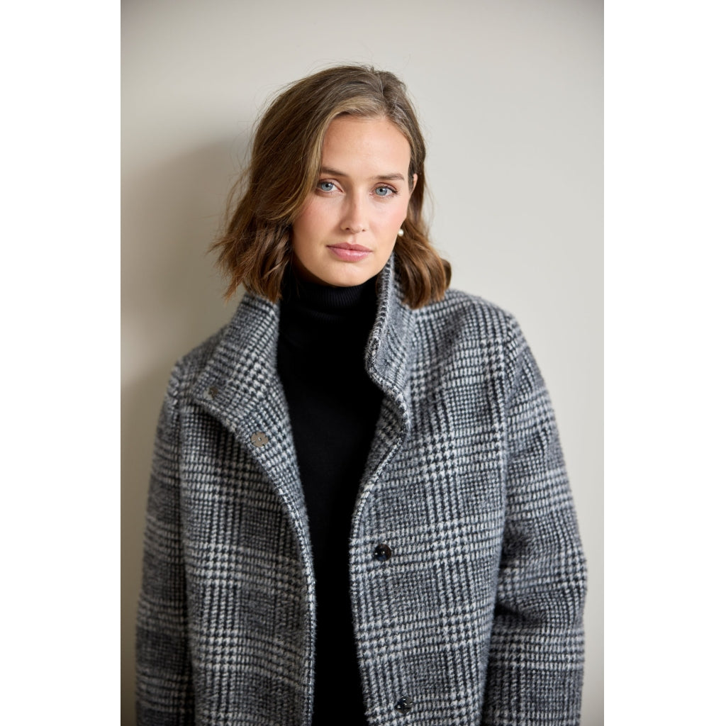 Junge Olga Kv. 12 90-Black