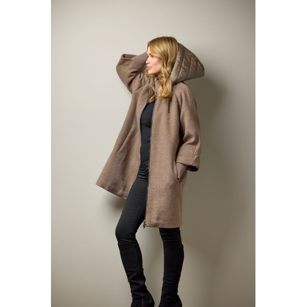 Junge Othea Kv. 10 65-Deer
