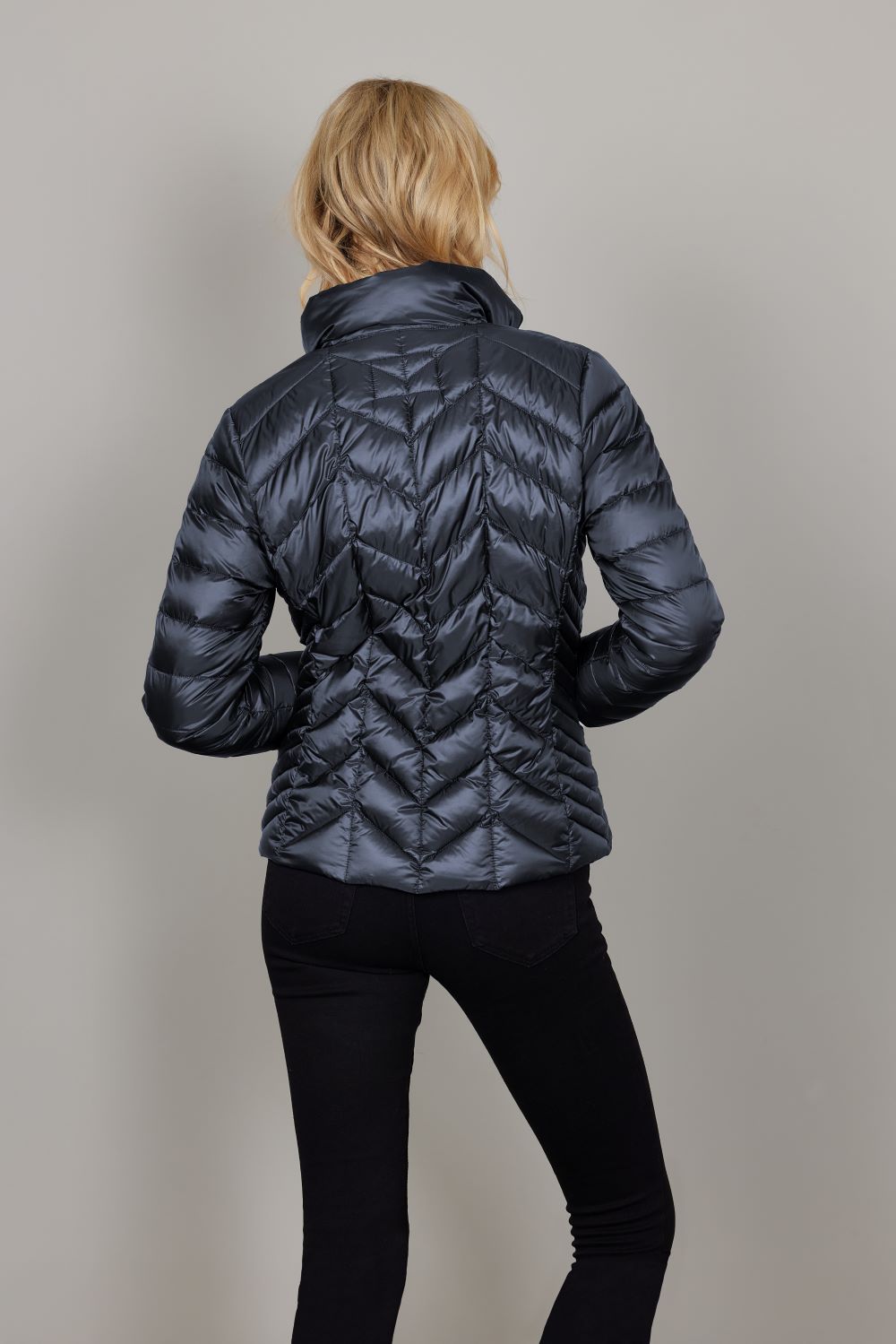 Junge Daisy Kv. 62 58-Storm
