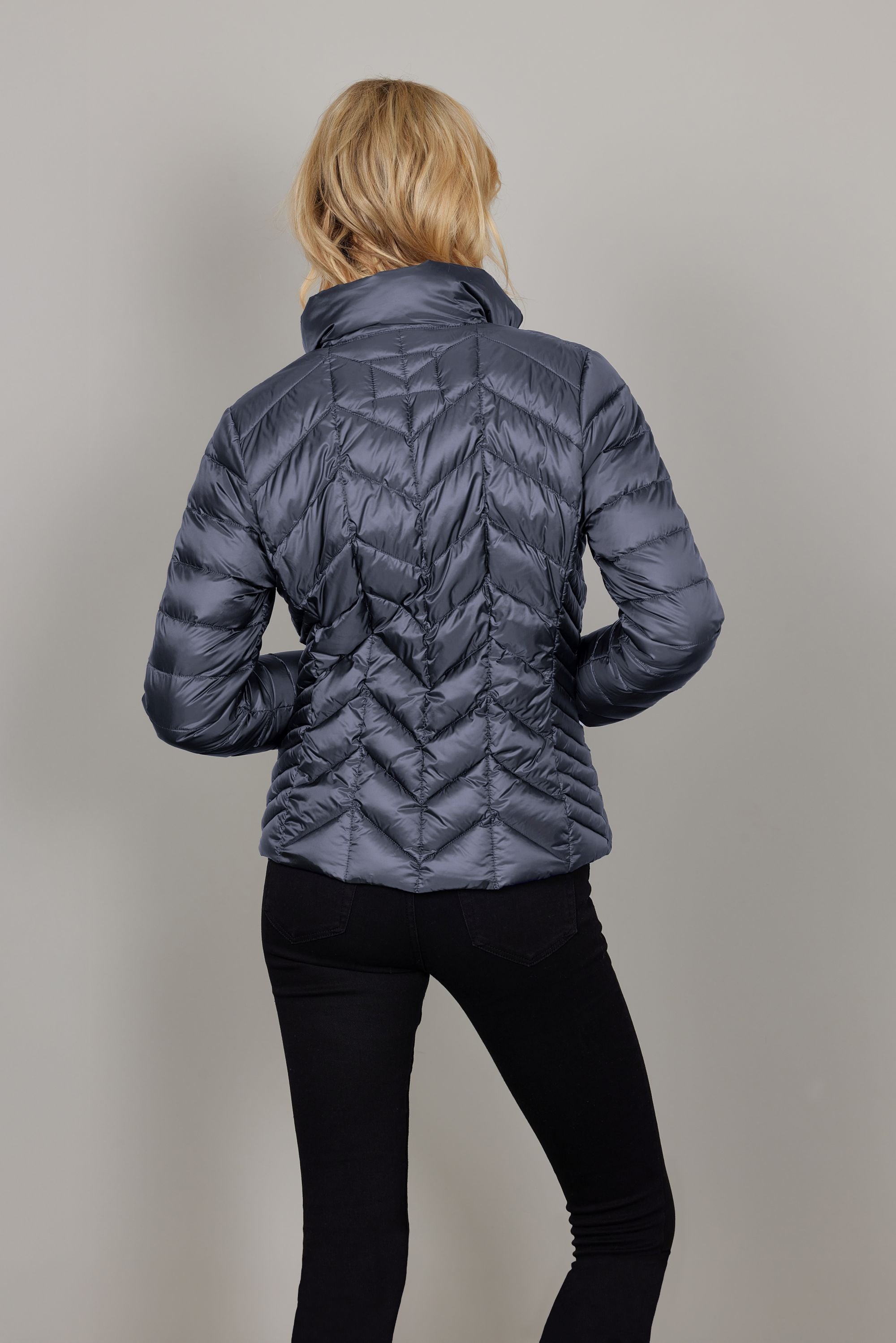 Junge Daisy Kv. 62 58-Storm